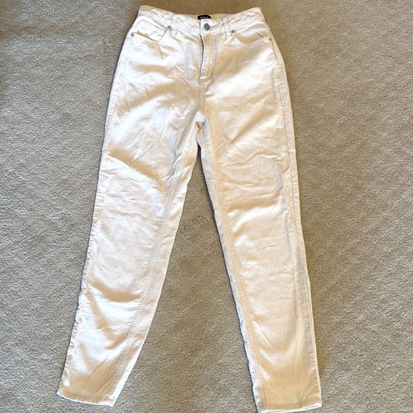 ☁️ BDG corduroy mom jean rare ecru cream color - Picture 3 of 4
